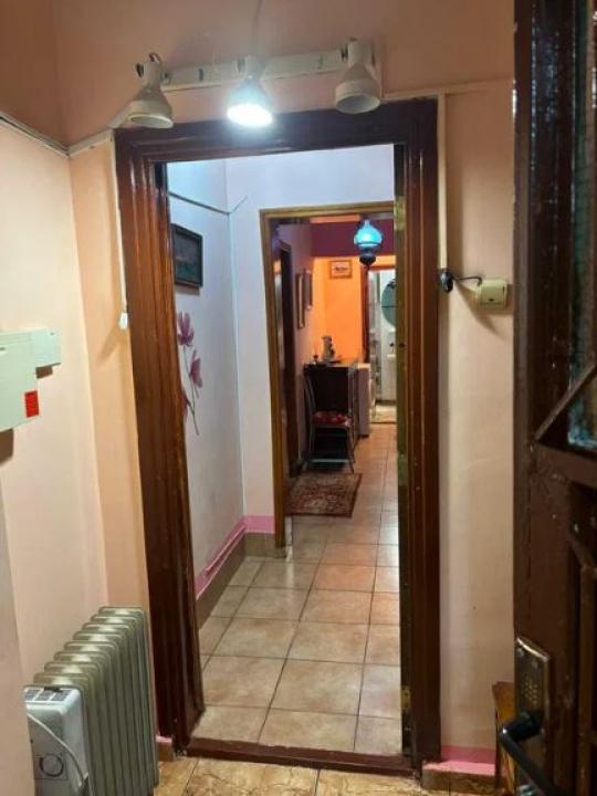 Apartament 3 camere Calea Crangasi