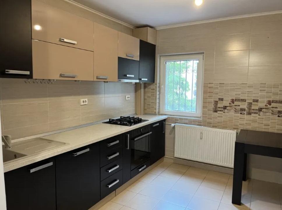 Apartament 3 camere strada Iancu Jianu