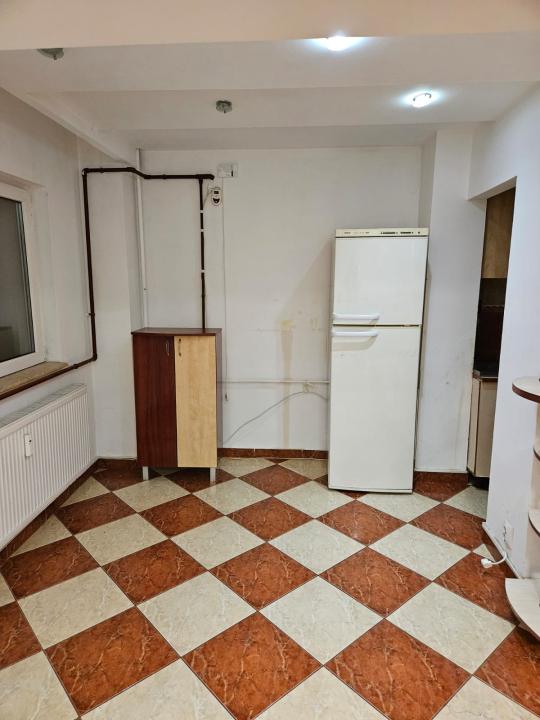 Apartament 2 camere bloc 1987 Dristor