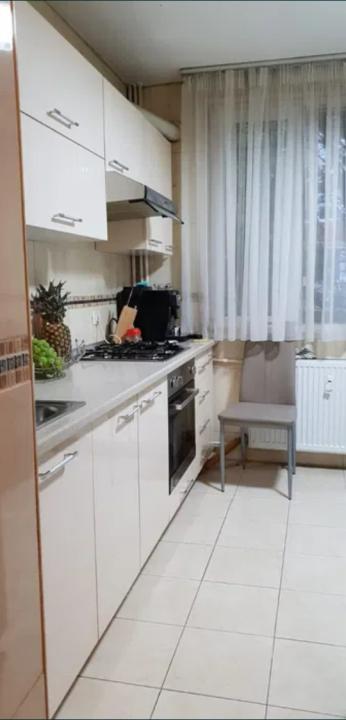 Apartament cu 4 camere renovat Lidl Drumul Gazarului, Berceni