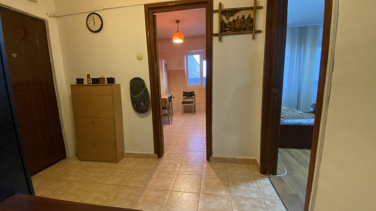 Apartament 3 camere decomandat langa metrou Gorjului, Militari