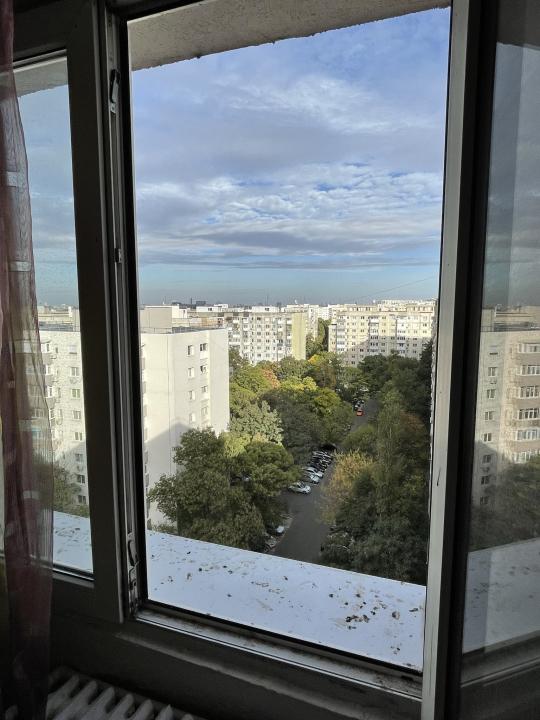 Apartament 3 camere, bloc anvelopat la 2 minute de metrou Lujerului, Militari