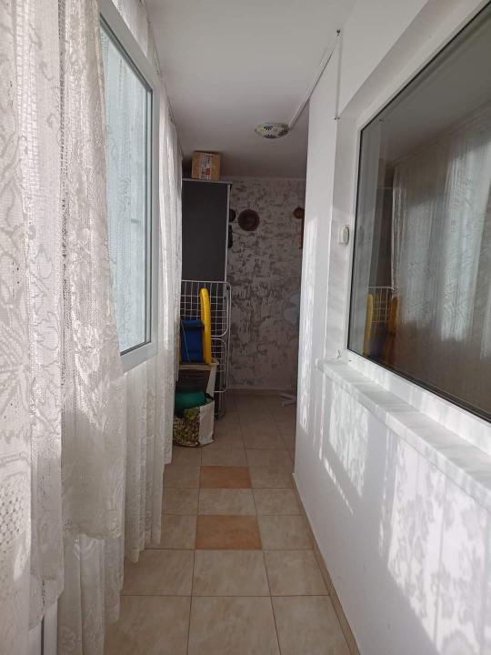 Apartament 4 camere in bloc anvelopat langa metrou Gorjului, Militari