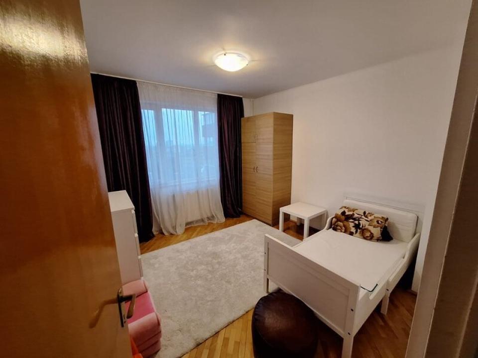 Apartmant 3 camere in bloc anvelopat, Gorjului, Militari