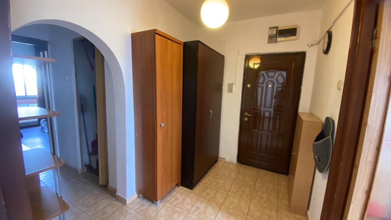 Apartament 3 camere decomandat langa metrou Gorjului, Militari