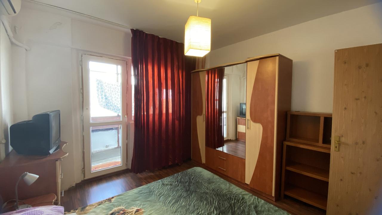 Apartament 3 camere decomandat langa metrou Gorjului, Militari