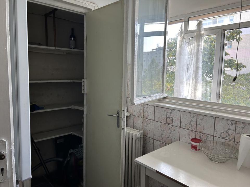 Apartament 3 camere 4/4 Rond Baba Novac