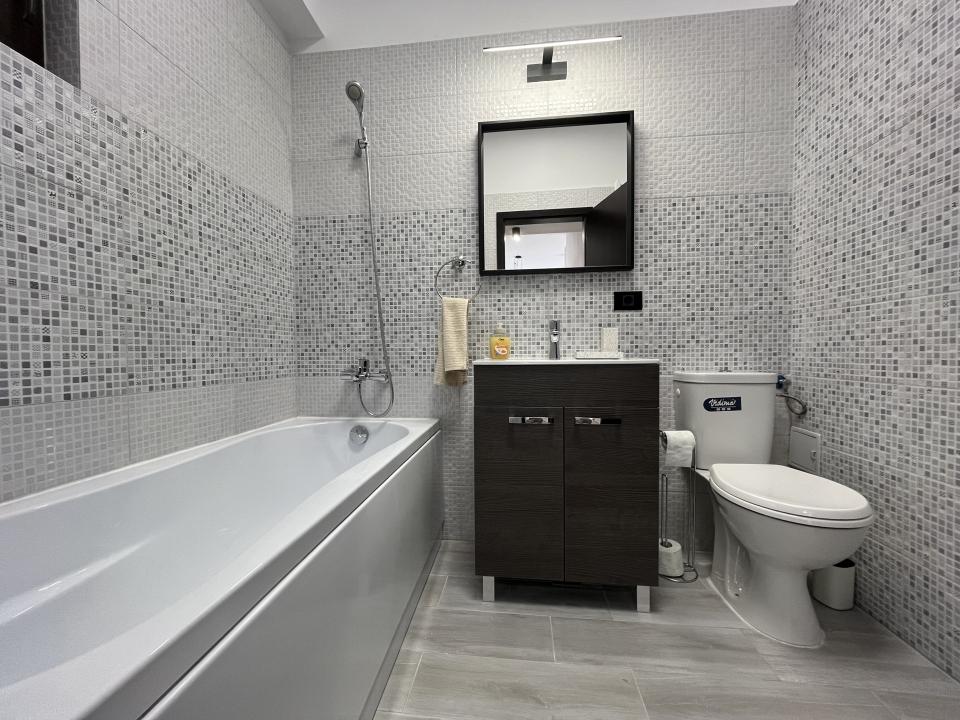  Apartament Modern de Închiriat în Zona Centrală