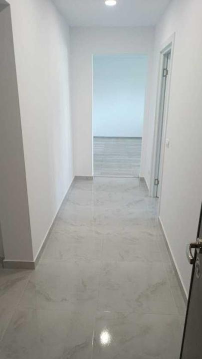 Apartament 3 camere renovat in bloc reabiltiat, Favorit, Drumul Taberei