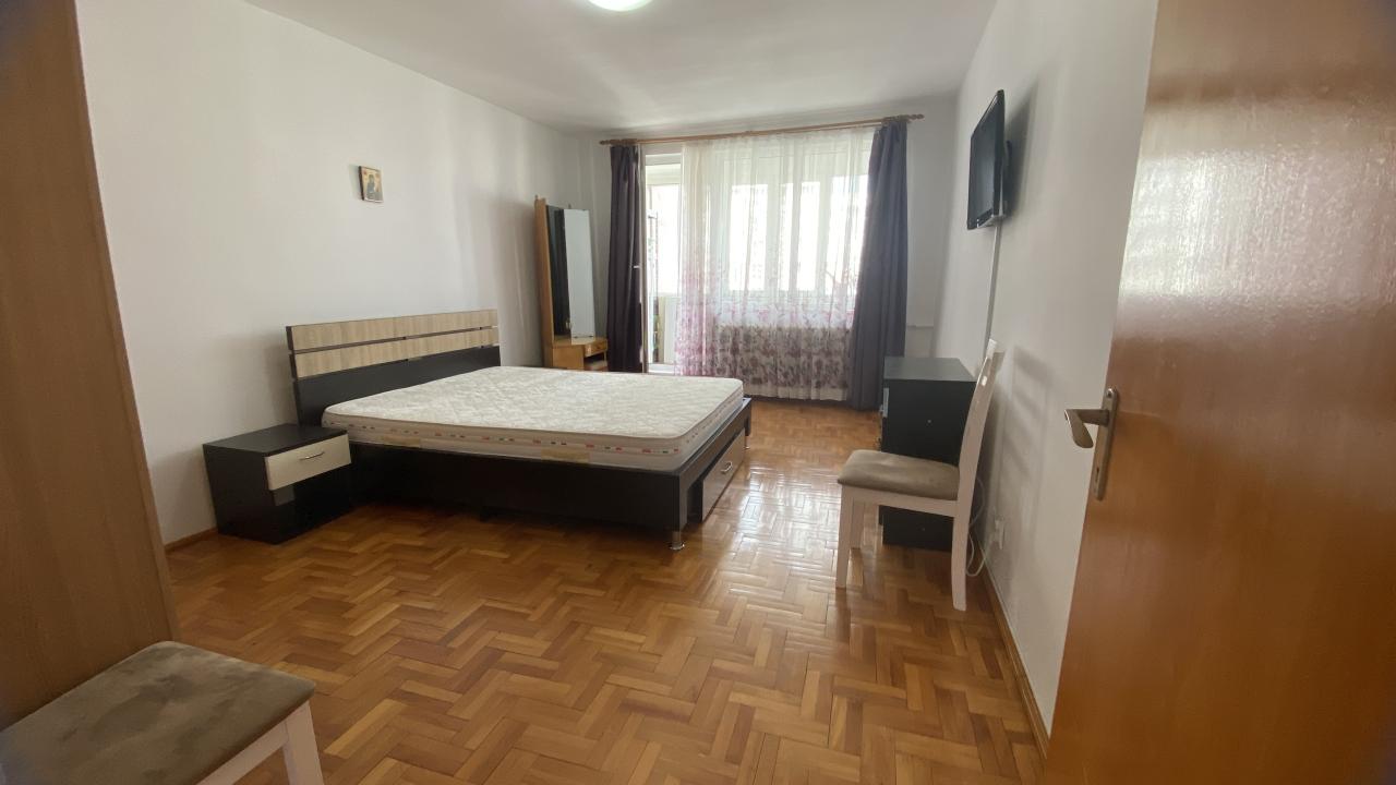 Apartmant 3 camere in bloc anvelopat, Gorjului, Militari