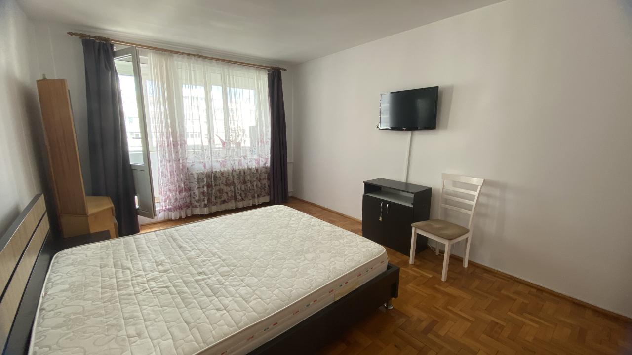 Apartmant 3 camere in bloc anvelopat, Gorjului, Militari