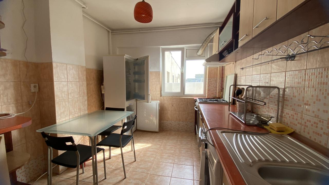 Apartament 3 camere decomandat langa metrou Gorjului, Militari