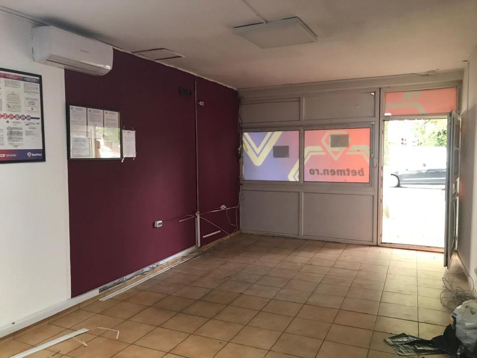 Spatiu comercial 50 mp cu vad, Rahova, Salaj 