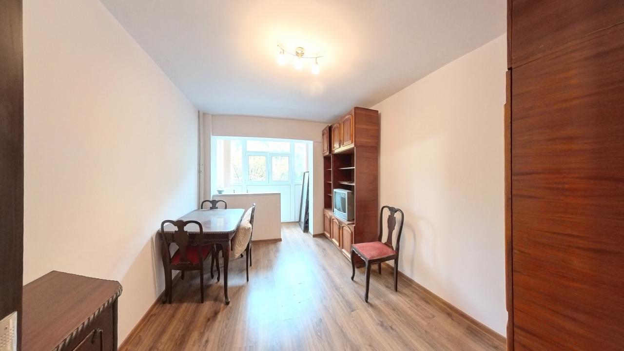 Apartament 4 camere nemobilat bloc anvelopat Gorjului, Militari