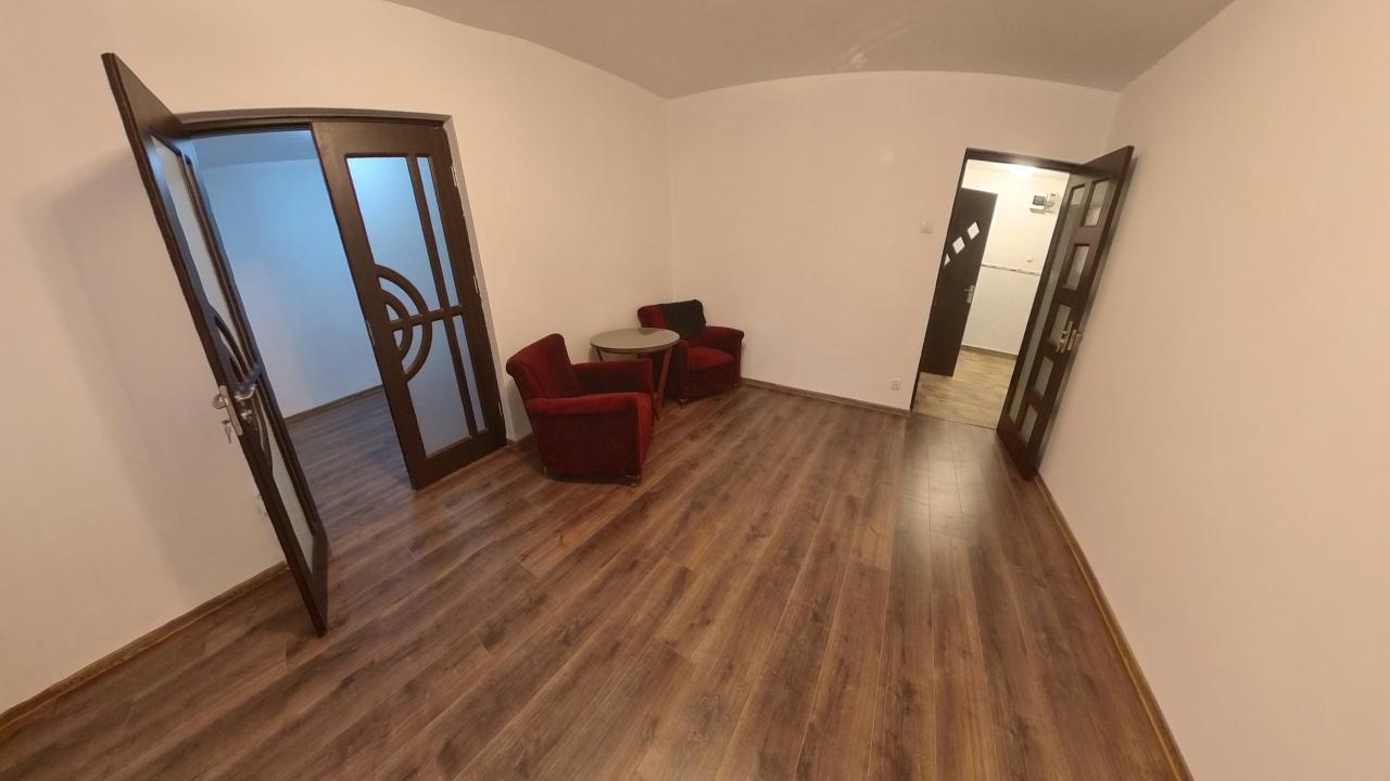 Apartament 4 camere nemobilat bloc anvelopat Gorjului, Militari