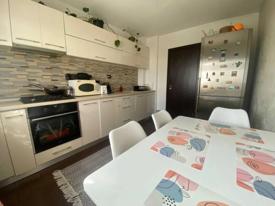 Apartament cu 4 camere Brancoveanu, Berceni