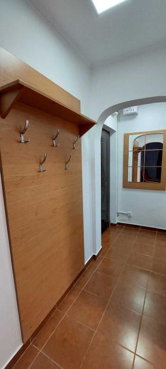 Apartament 3 camere in stare buna, Raul Doamnei, Drumul Taberei