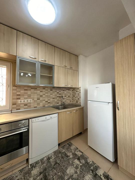 Apartament 4 camere cu centrala proprie in zona Lujerului, Militari