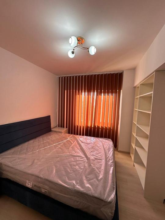 Apartament 4 camere cu centrala proprie in zona Lujerului, Militari