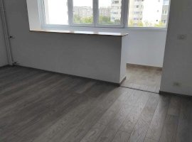 Apartament 3 camere renovat in bloc reabiltiat, Favorit, Drumul Taberei