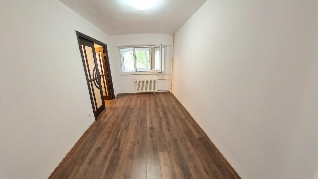 Apartament 4 camere nemobilat bloc anvelopat Gorjului, Militari