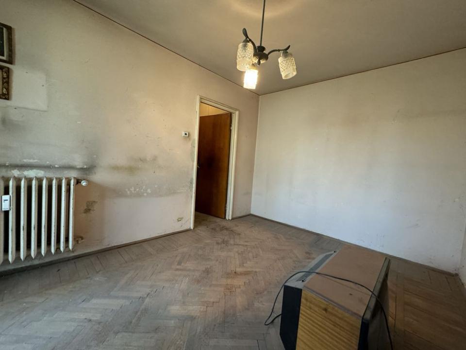 Apartament 3 camere 4/4 Titan / Piata Minis / Potcoava