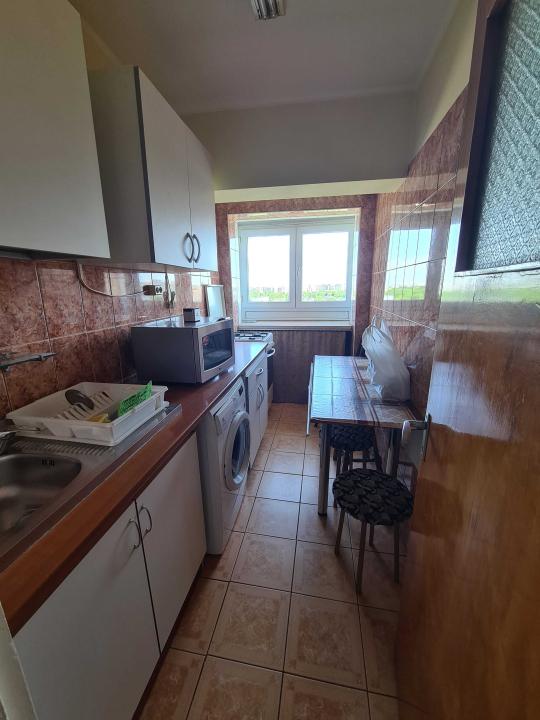 Apartament cu 2 camere, in  zona P-ta Resita, Luica