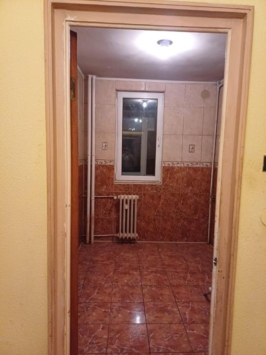 Apartament 2 camere in bloc anvelopat langa Parcul Drumul Taberei