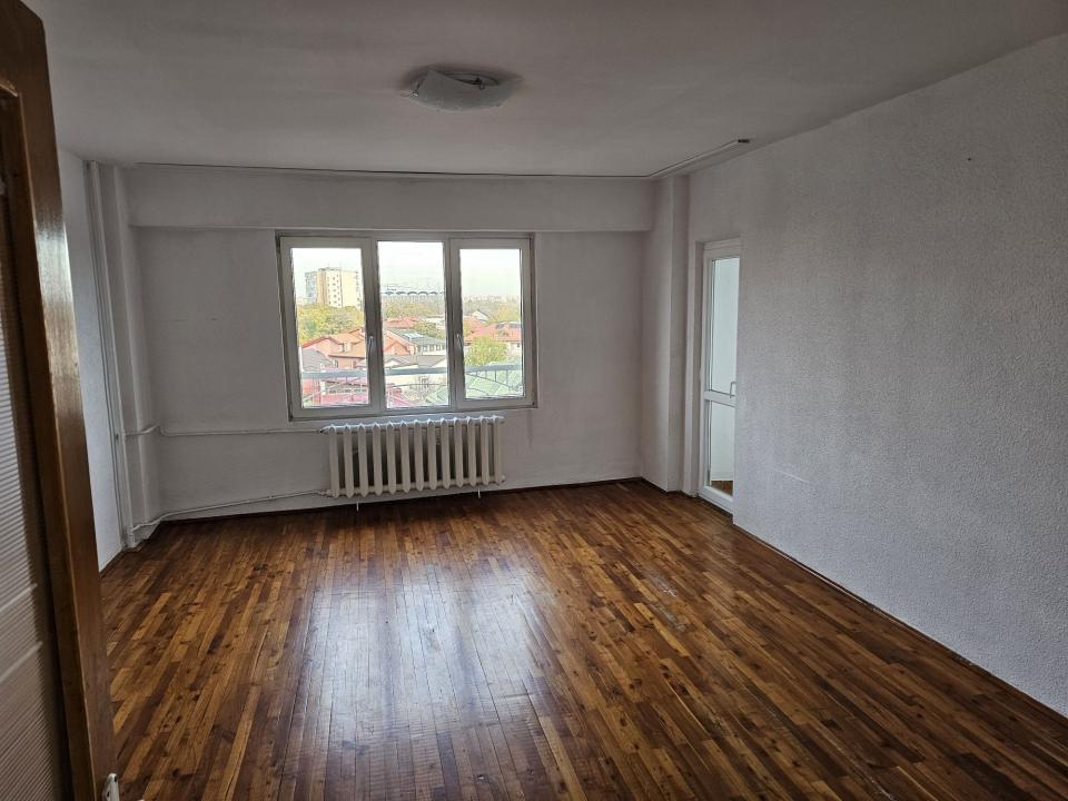 Apartament 3 camere 77mp 2 bai 1987 Piata Muncii