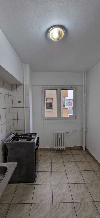 Apartament 3 camere in bloc anvelopat zona Lujerului, Militari