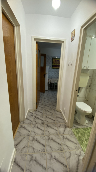 Apartament 2 camere in bloc anvelopat langa metrou Favorit