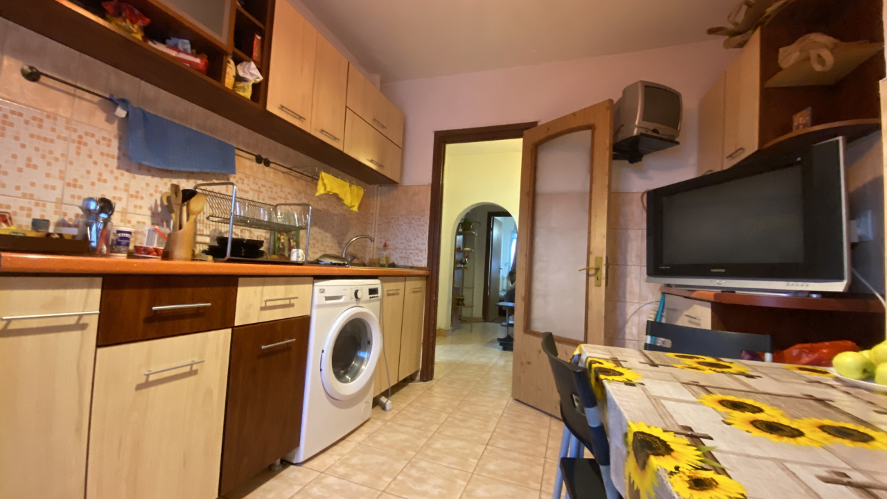 Apartament 3 camere cu vedere deosebita, Gorjului, Militari