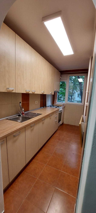 Apartament 3 camere in stare buna, Raul Doamnei, Drumul Taberei