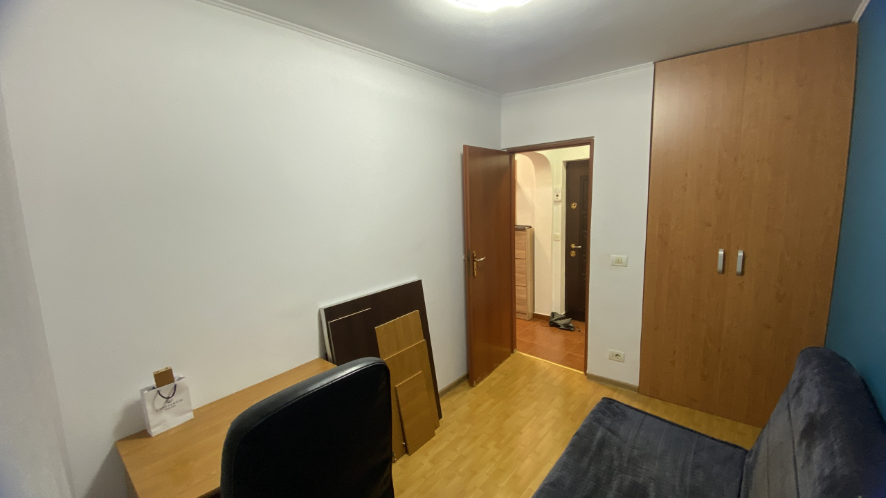 Apartament 3 camere in stare buna, Raul Doamnei, Drumul Taberei