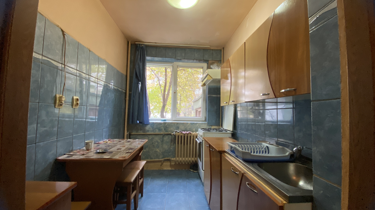 Apartament 3 camere in bloc anvelopat, metrou Lujerului, Militari