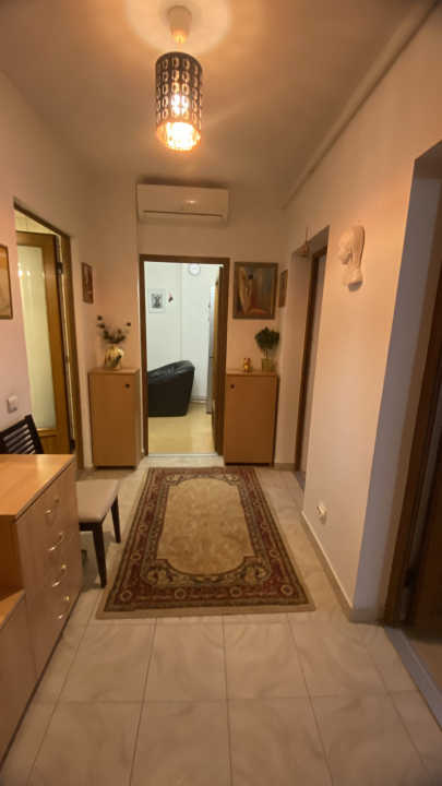 Apartament 2 camere cu centrala proprie in zona Titulescu