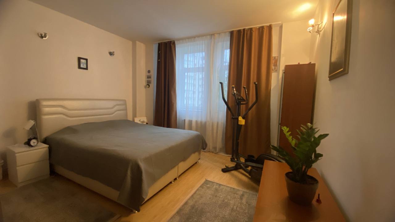 Apartament 2 camere cu centrala proprie in zona Titulescu