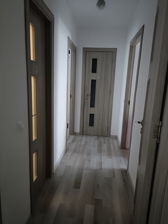 Apartament 3 camere renovat in bloc anvelopat, Lujerului, Militari