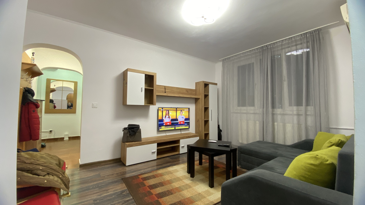 Apartament 3 camere in stare buna, Raul Doamnei, Drumul Taberei