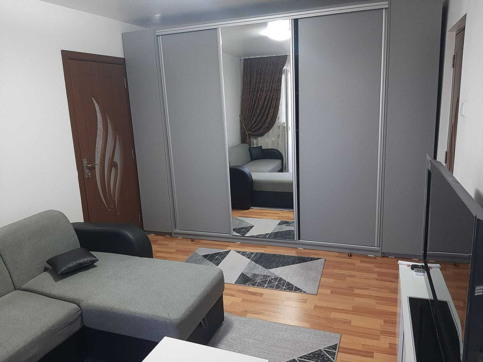 Apartament 2 camere închiriere Drumul Taberei (Lângă frigocom)