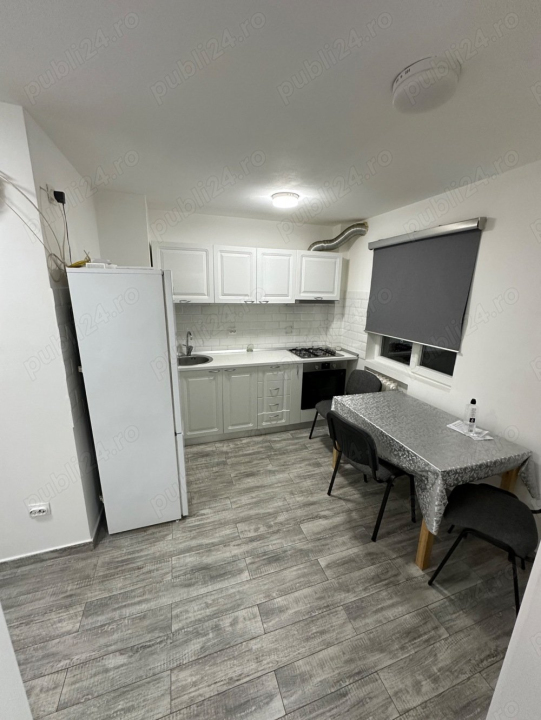 Apartament 3 camere de închiriat Drumul taberei lângă gura de metrou Râul Doamnei