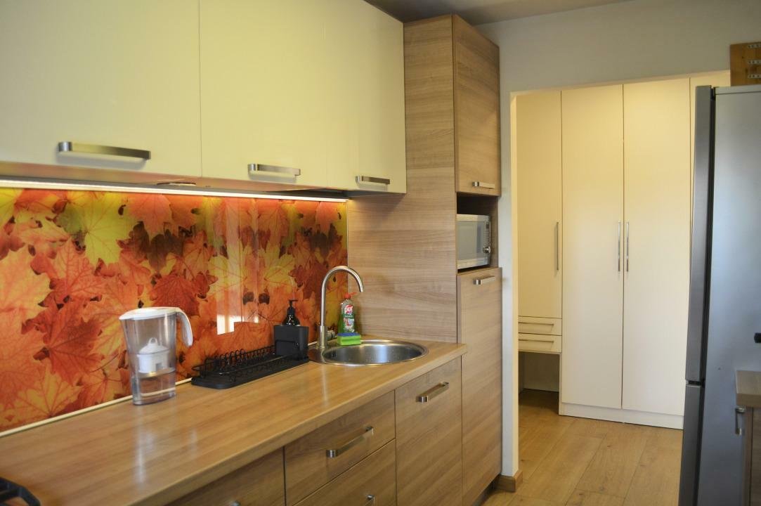 Apartament 2 camere de închiriat Drumul taberei lângă gura de metrou Favorit