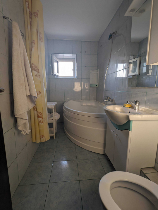 Apartament de 3 camere inchiriere Nerva Traian 