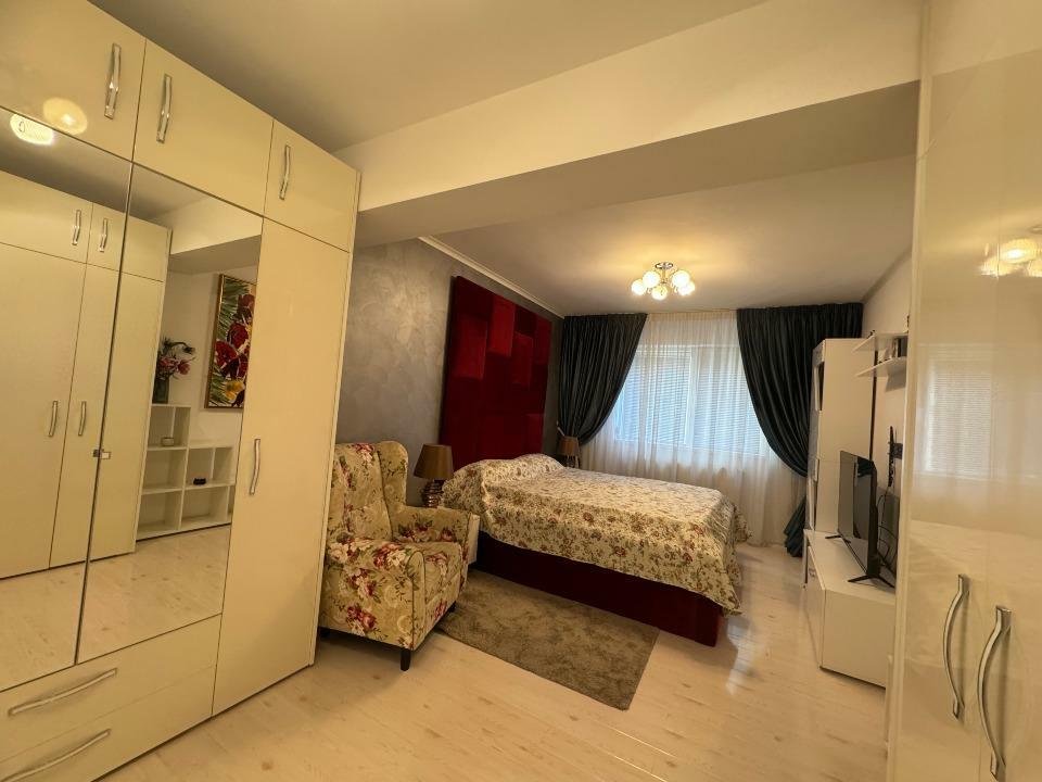 Apartament 3 camere inchiriere Aparatori Patriei