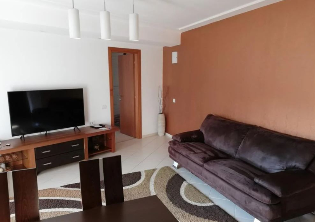 Apartament cu 3 camere, in zona Decebal