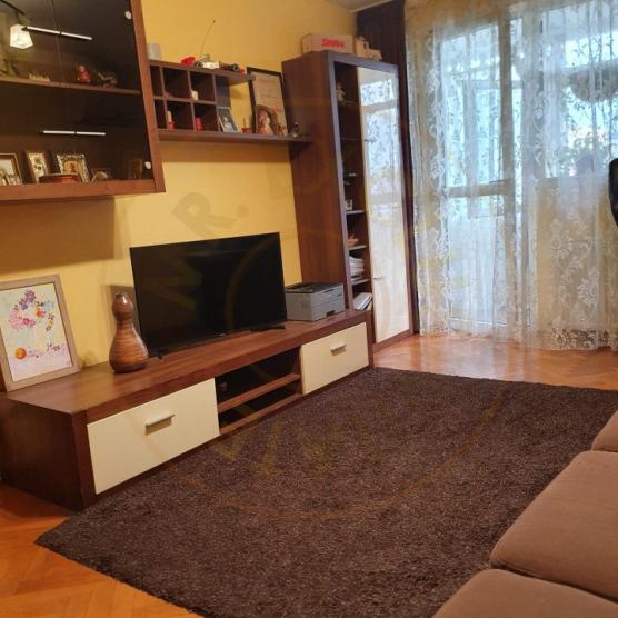 De vanzare apartament cu 3 camere, zona Doamna Ghica