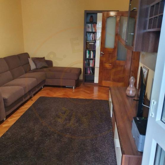 De vanzare apartament cu 3 camere, zona Doamna Ghica