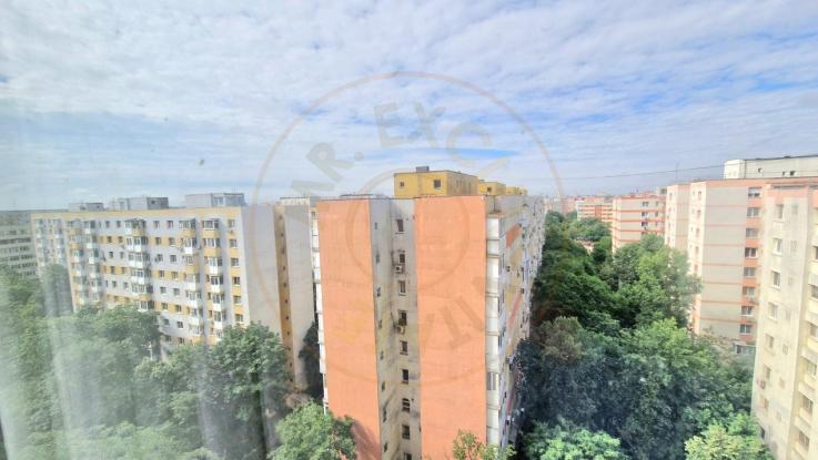 De vanzare apartament cu 3 camere, zona Doamna Ghica