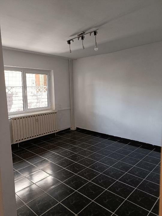 Apartament de 4 camere ( DECOMANDAT-VAD COMERCIAL )-Voronet-Decebal