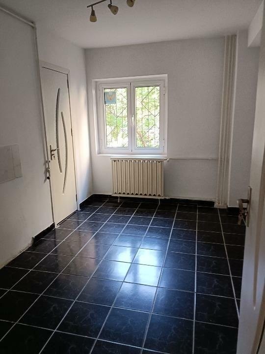 Apartament de 4 camere ( DECOMANDAT-VAD COMERCIAL )-Voronet-Decebal